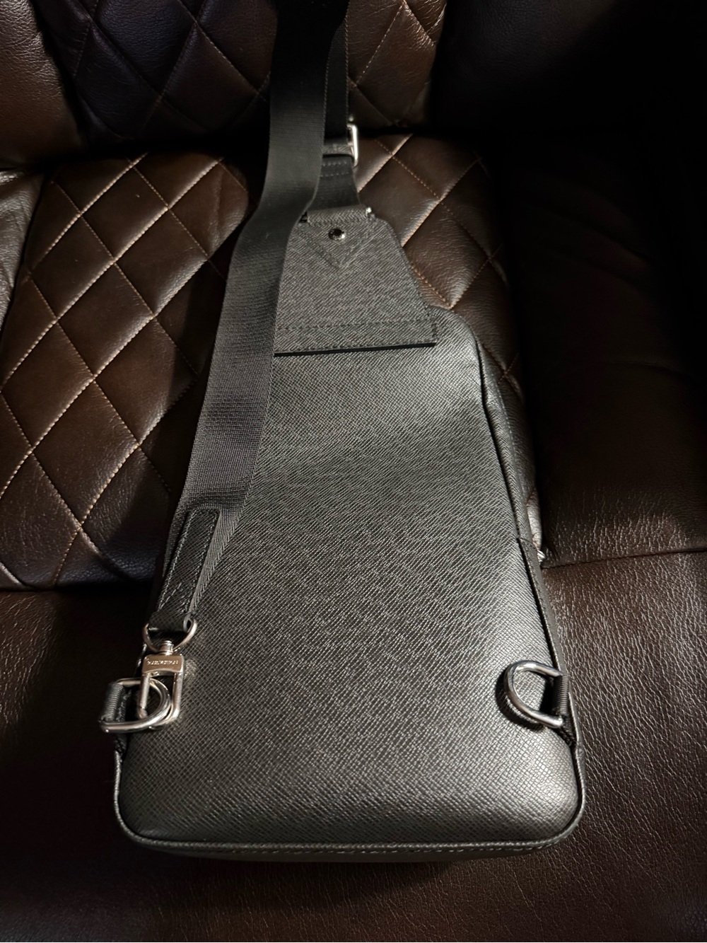 Lv bag Black Leather Sling Belt Bag - Picture 4 of 5